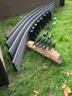 Curved Composite Landscape Edging Kit With 1" Boards -Garden Care Shop 8599404 16V tif