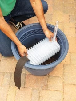 Adjustable Self-Watering Insert For Pots And Planters -Garden Care Shop 8610250 0006 tif